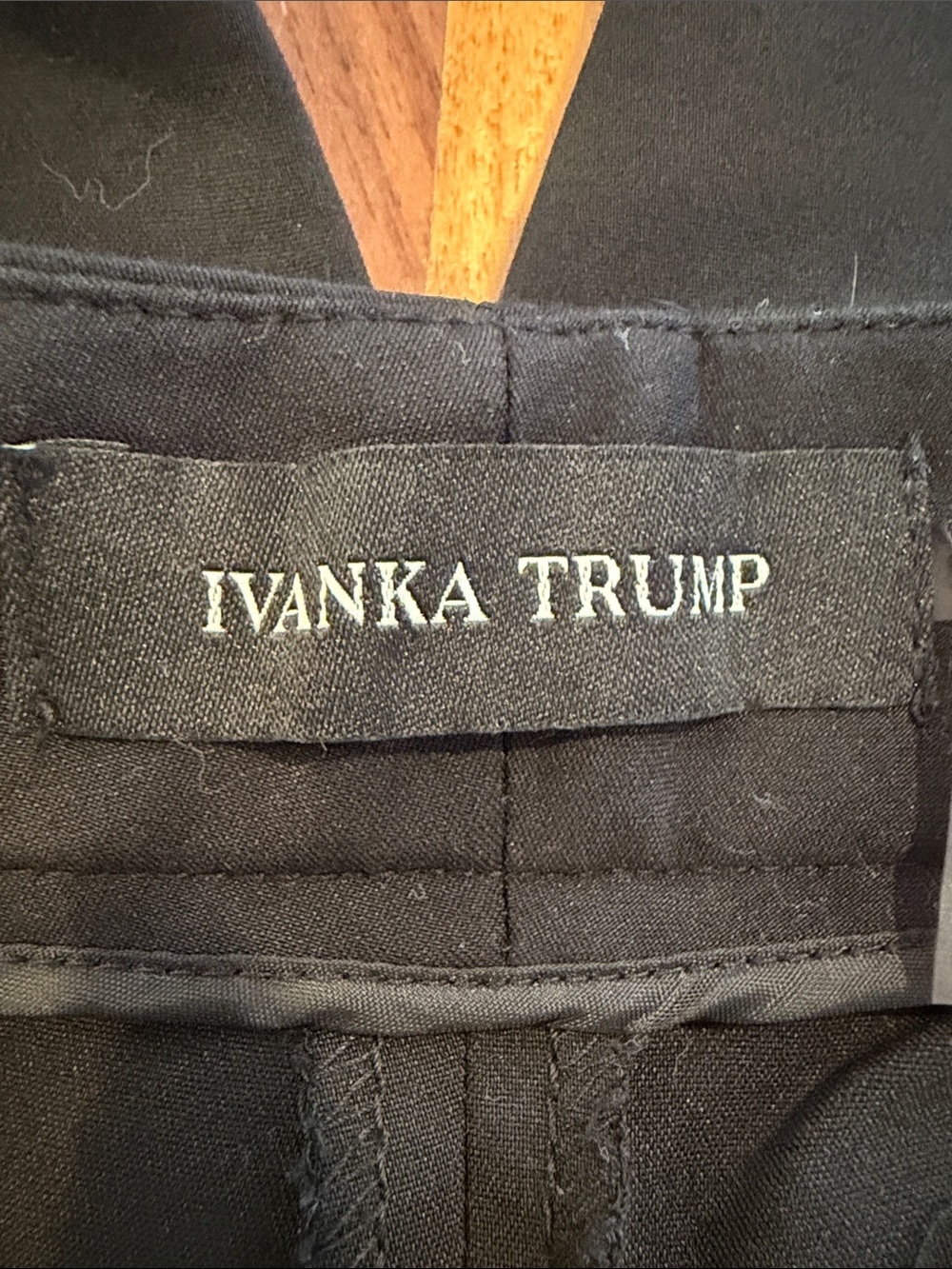 Ivanka Trump Ankle Dress Pant | Size 8 - Picture 3 of 7
